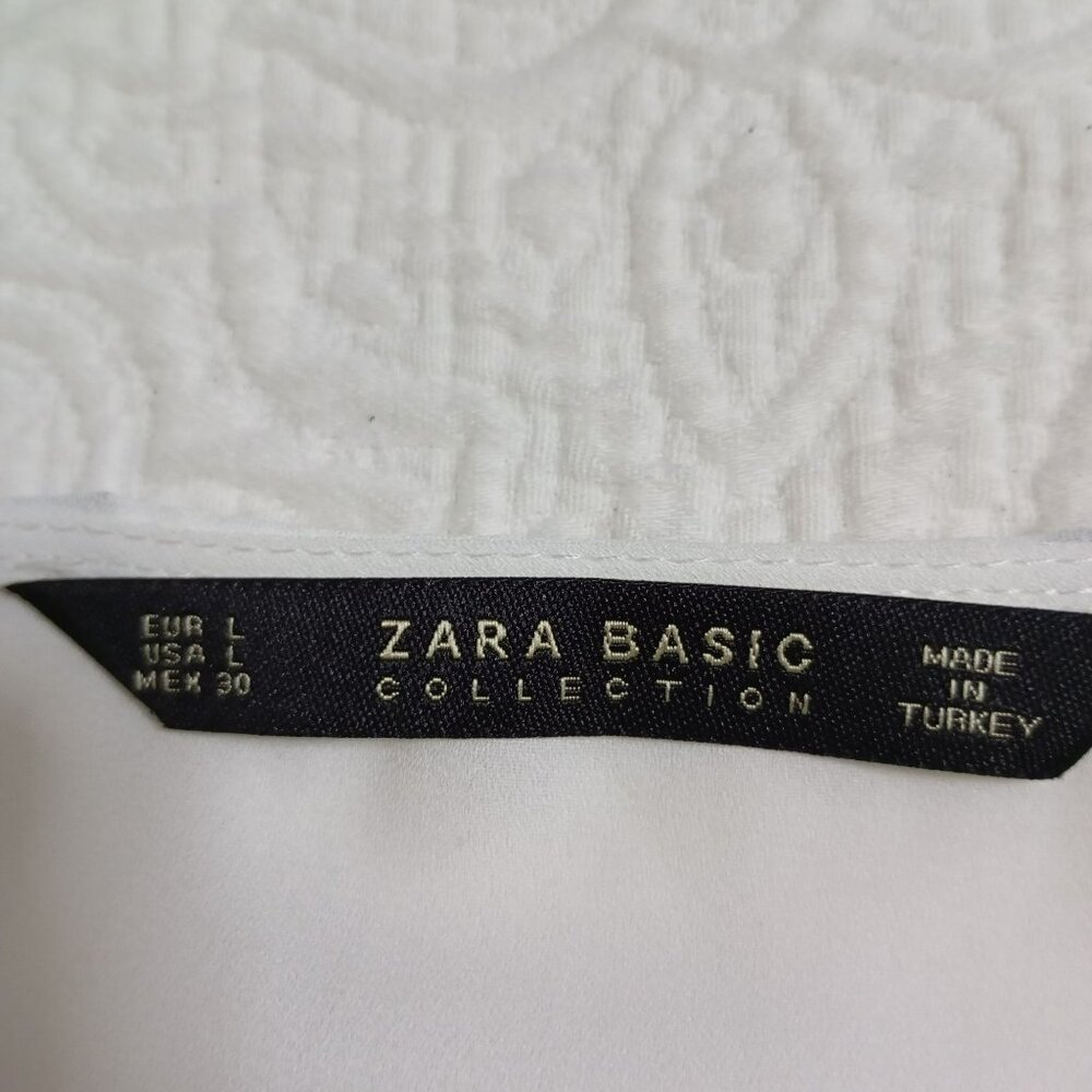 Zara Basic Collection White V-Neck Sleeveless Top… - image 2